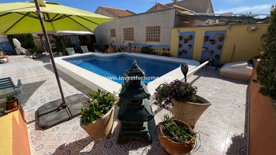 Sale - Villa - Orihuela Costa - Costa Blanca