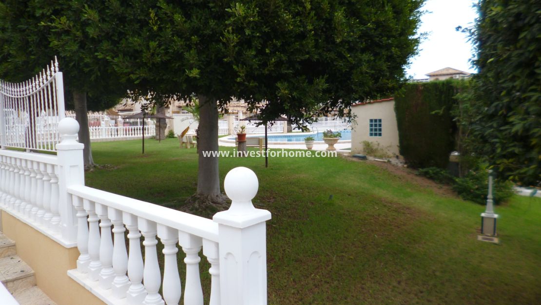 Sale - Villa - Orihuela Costa - Costa Blanca