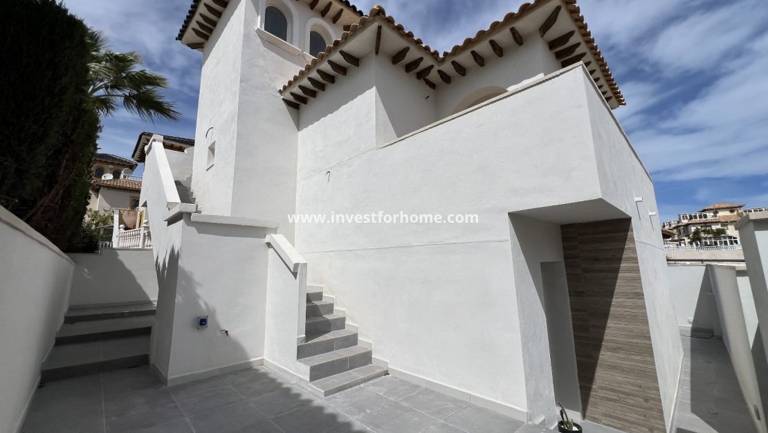 Sale - Villa - Orihuela Costa - Costa Blanca