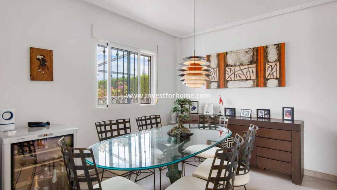 Sale - Villa - Orihuela Costa - Costa Blanca