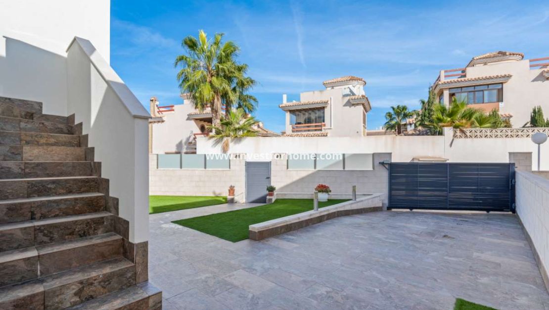 Sale - Villa - Orihuela Costa - Costa Blanca