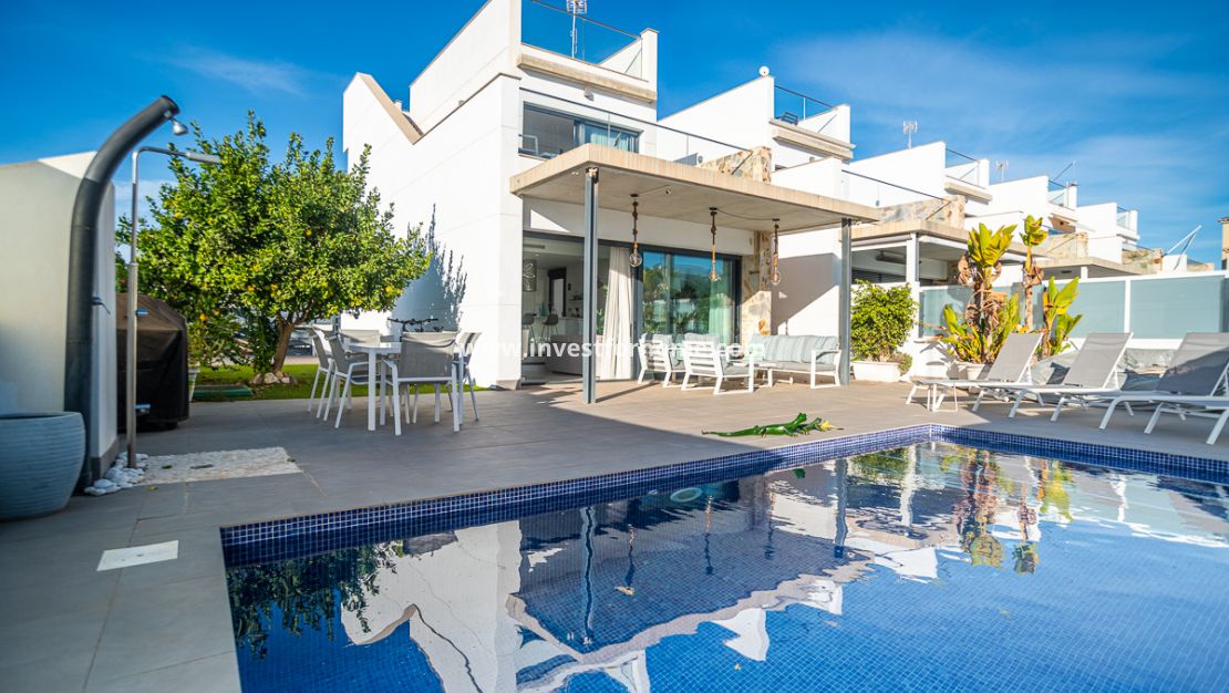 Sale - Villa - Orihuela Costa - Costa Blanca