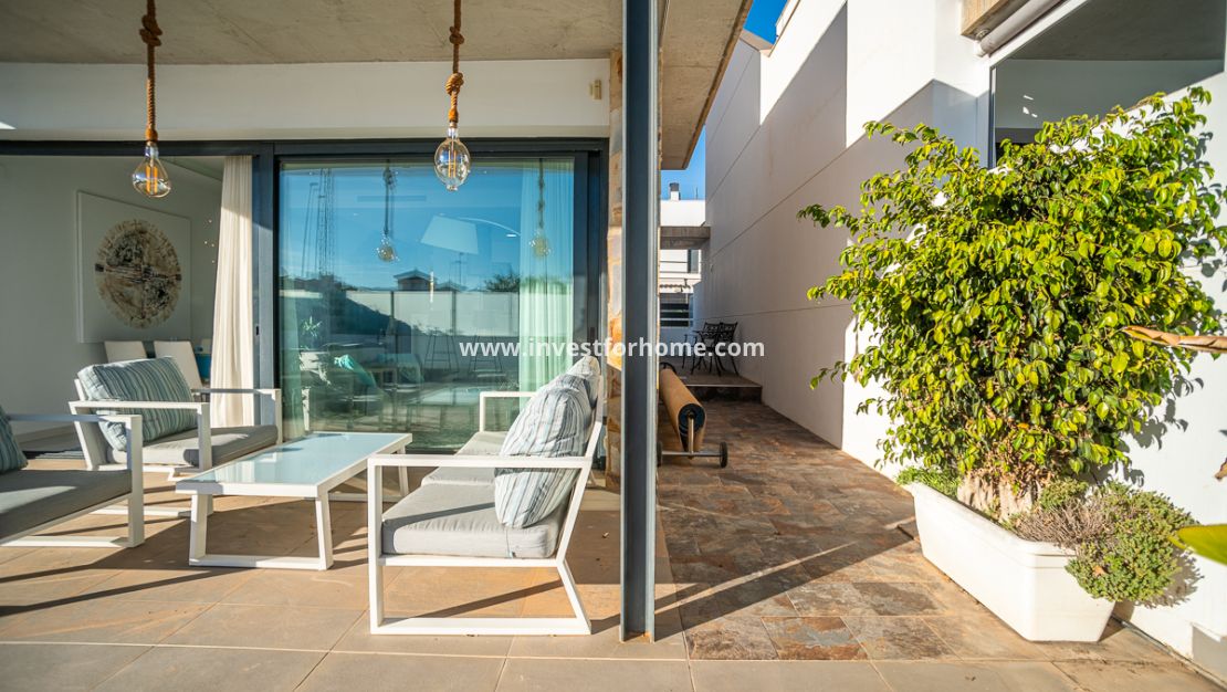 Sale - Villa - Orihuela Costa - Costa Blanca