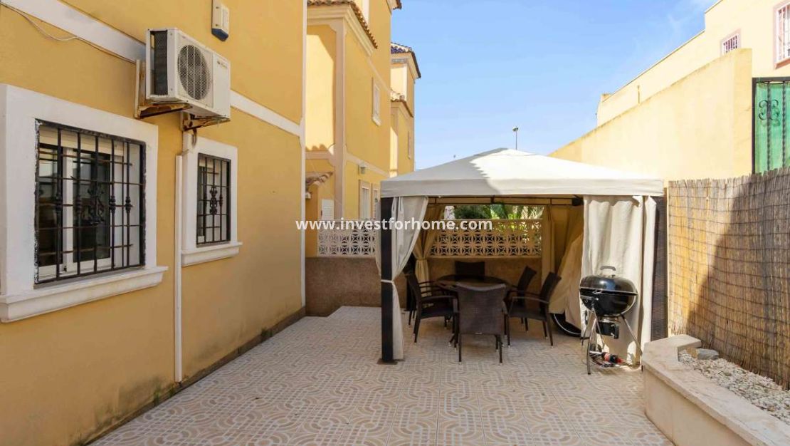 Sale - Villa - Orihuela Costa - Costa Blanca