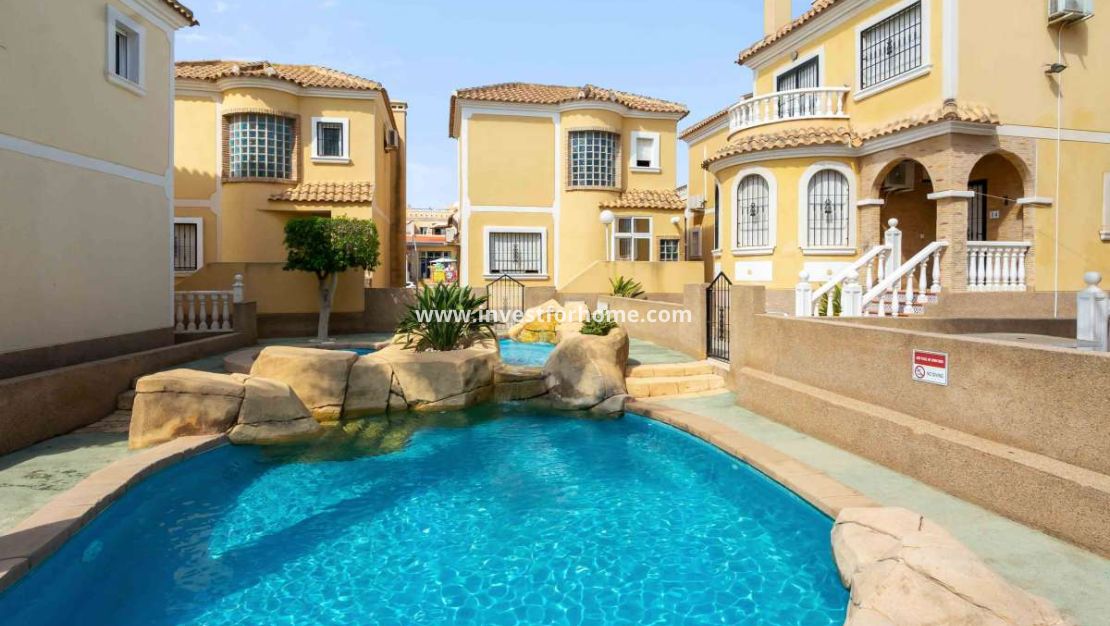 Sale - Villa - Orihuela Costa - Costa Blanca