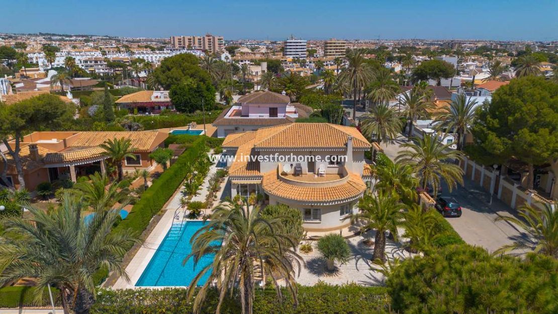 Sale - Villa - Orihuela Costa - Costa Blanca