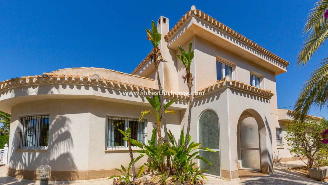 Sale - Villa - Orihuela Costa - Costa Blanca