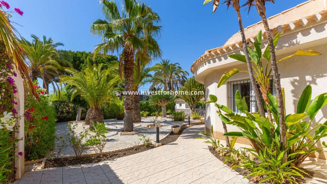 Sale - Villa - Orihuela Costa - Costa Blanca