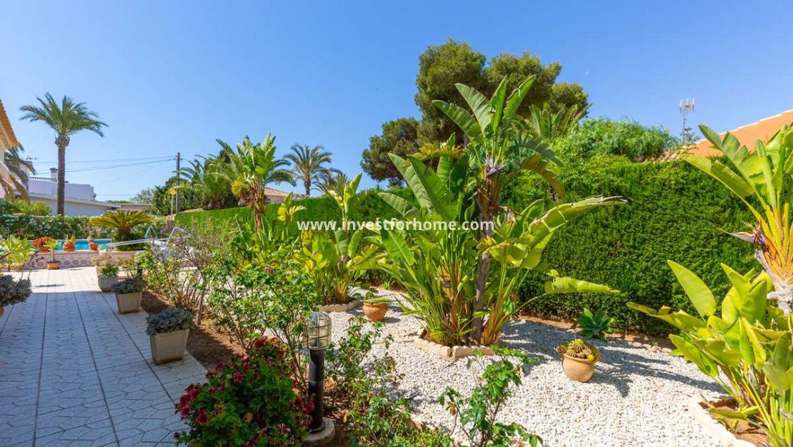 Sale - Villa - Orihuela Costa - Costa Blanca