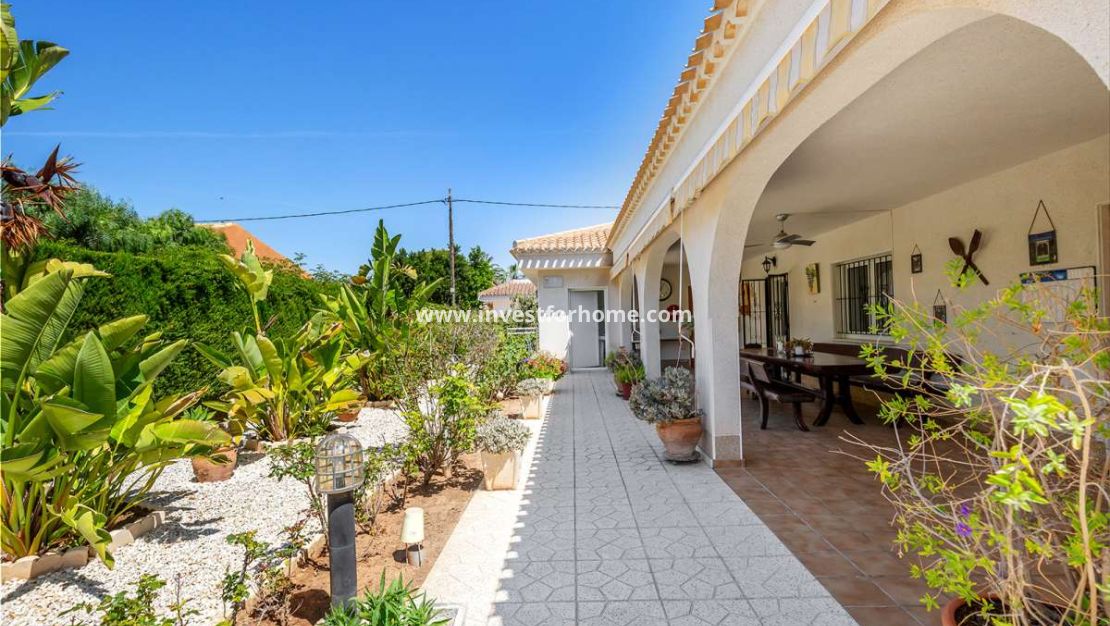 Sale - Villa - Orihuela Costa - Costa Blanca