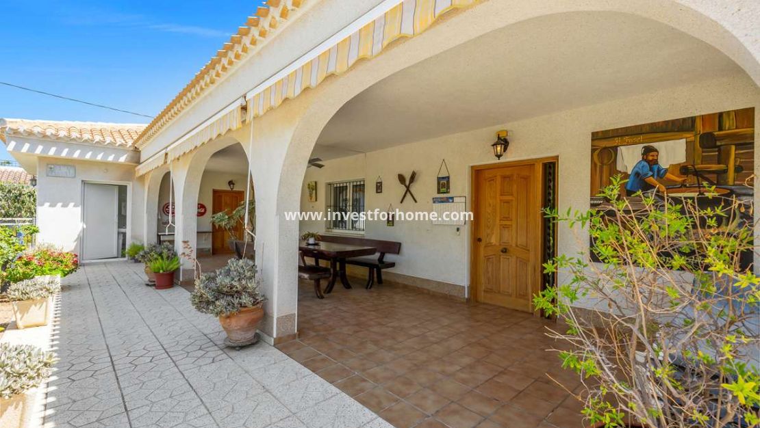 Sale - Villa - Orihuela Costa - Costa Blanca