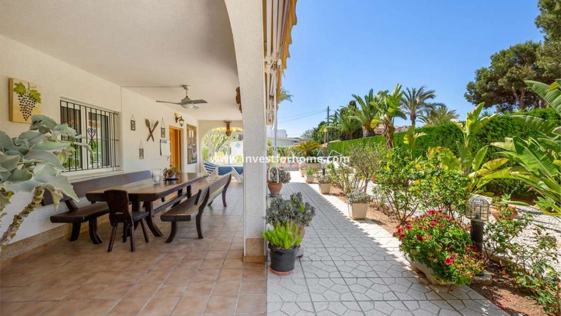 Sale - Villa - Orihuela Costa - Costa Blanca