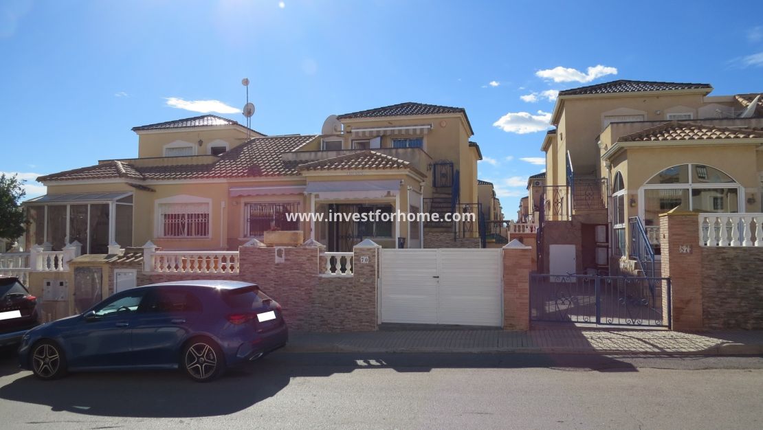 Sale - Villa - Orihuela Costa - Costa Blanca