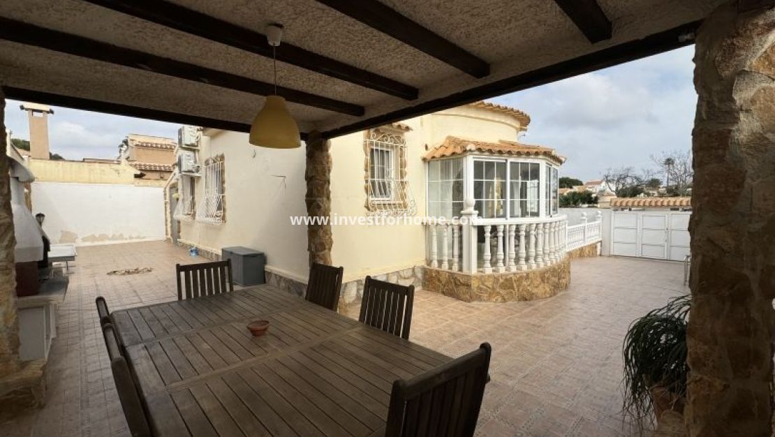 Sale - Villa - Orihuela Costa - Costa Blanca