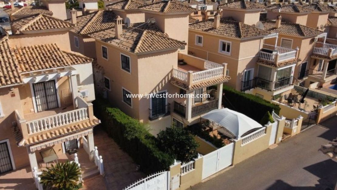 Sale - Villa - Orihuela Costa - Costa Blanca