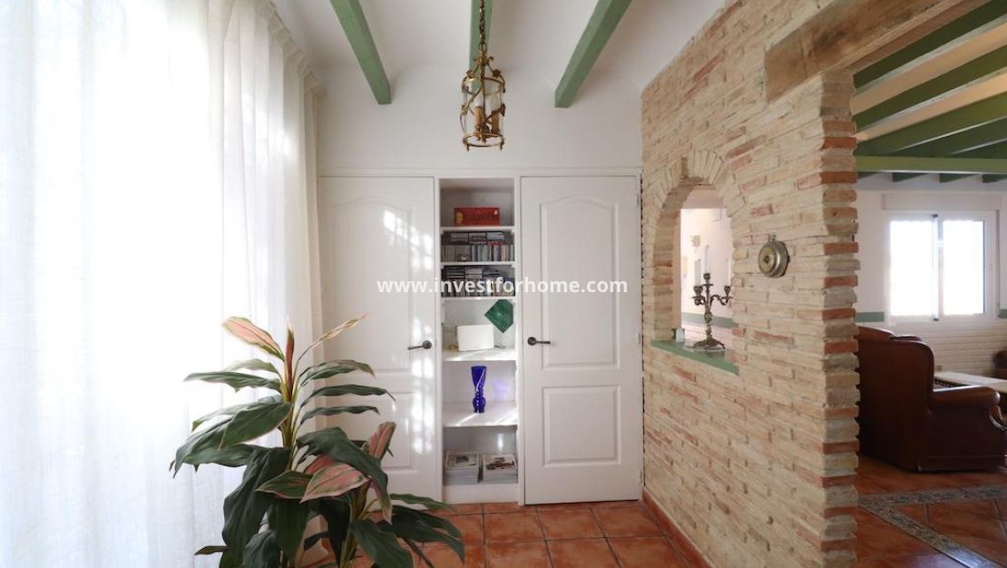 Sale - Villa - Orihuela Costa - Costa Blanca