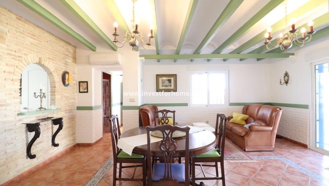 Sale - Villa - Orihuela Costa - Costa Blanca