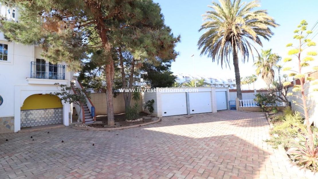 Sale - Villa - Orihuela Costa - Costa Blanca