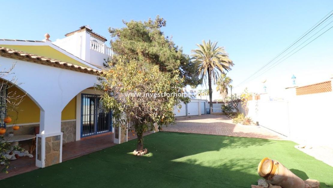 Sale - Villa - Orihuela Costa - Costa Blanca