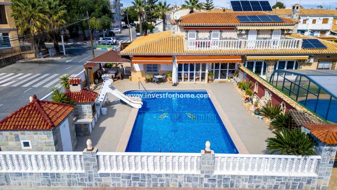 Sale - Villa - Orihuela Costa - Costa Blanca