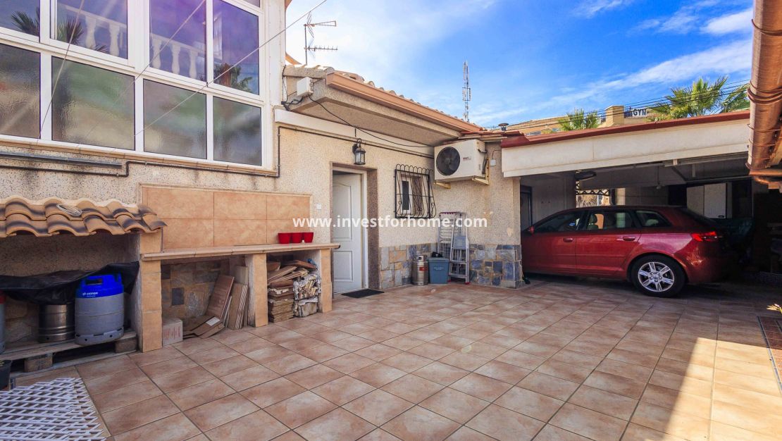 Sale - Villa - Orihuela Costa - Costa Blanca