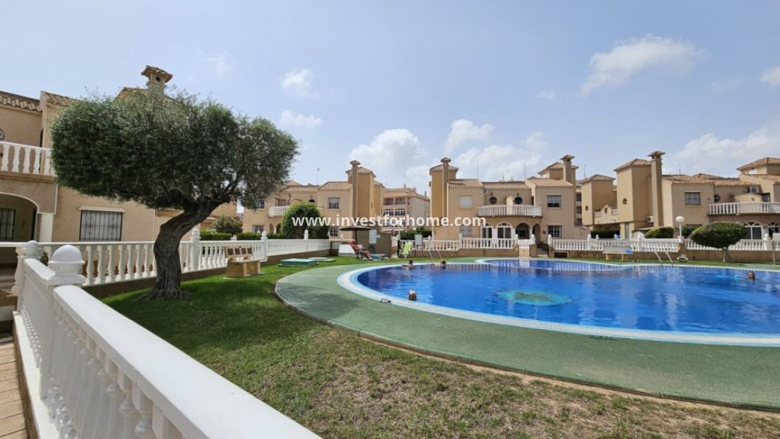 Sale - Villa - Orihuela Costa - Costa Blanca