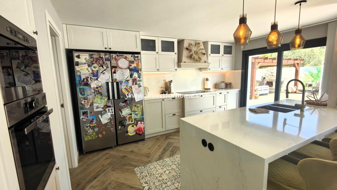 Sale - Villa - Orihuela Costa - Costa Blanca