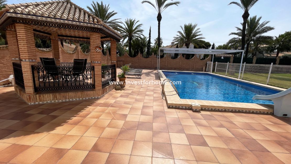 Sale - Villa - Orihuela Costa - Costa Blanca