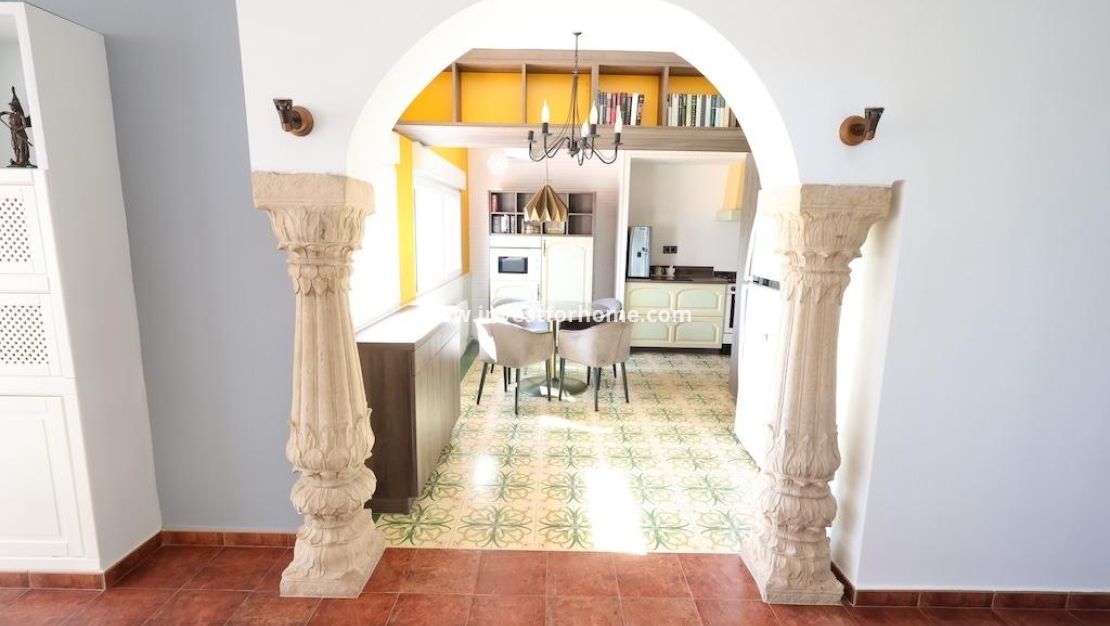 Sale - Villa - Orihuela Costa - Costa Blanca