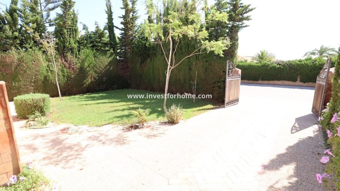 Sale - Villa - Orihuela Costa - Costa Blanca