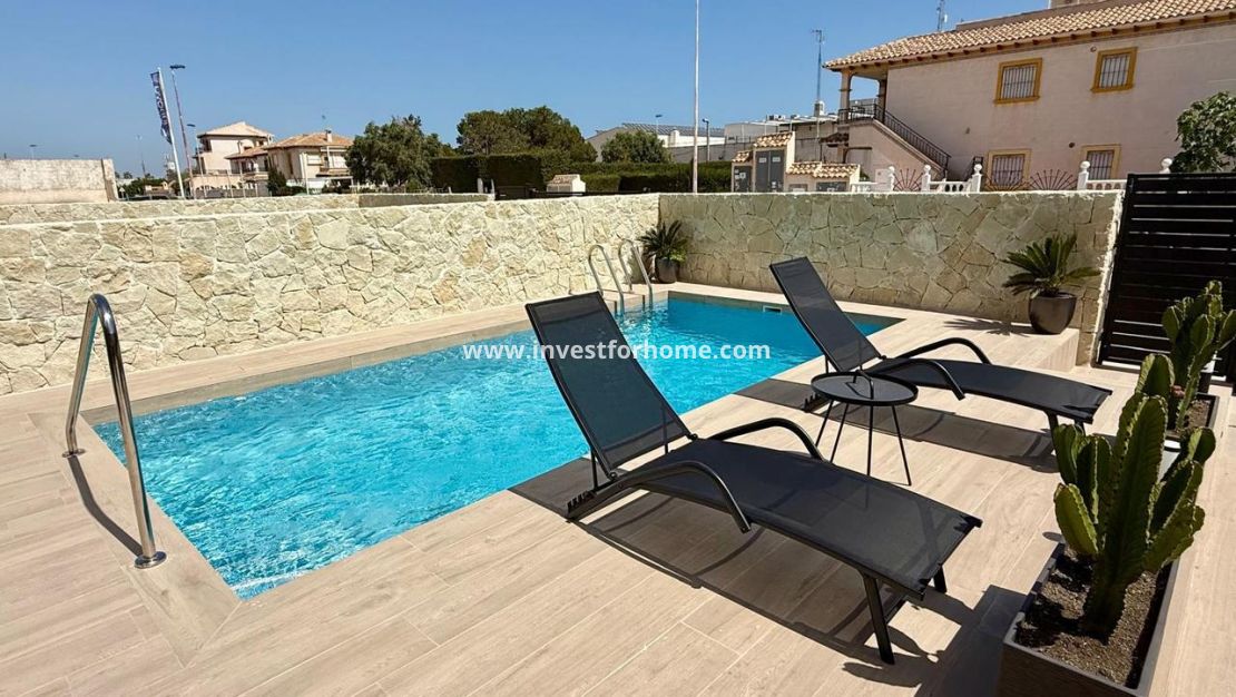 Sale - Villa - Orihuela Costa - Costa Blanca