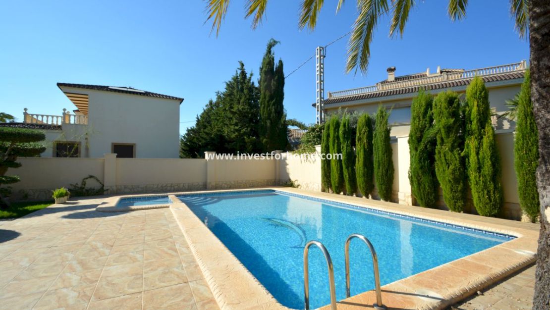 Sale - Villa - Orihuela Costa - Costa Blanca