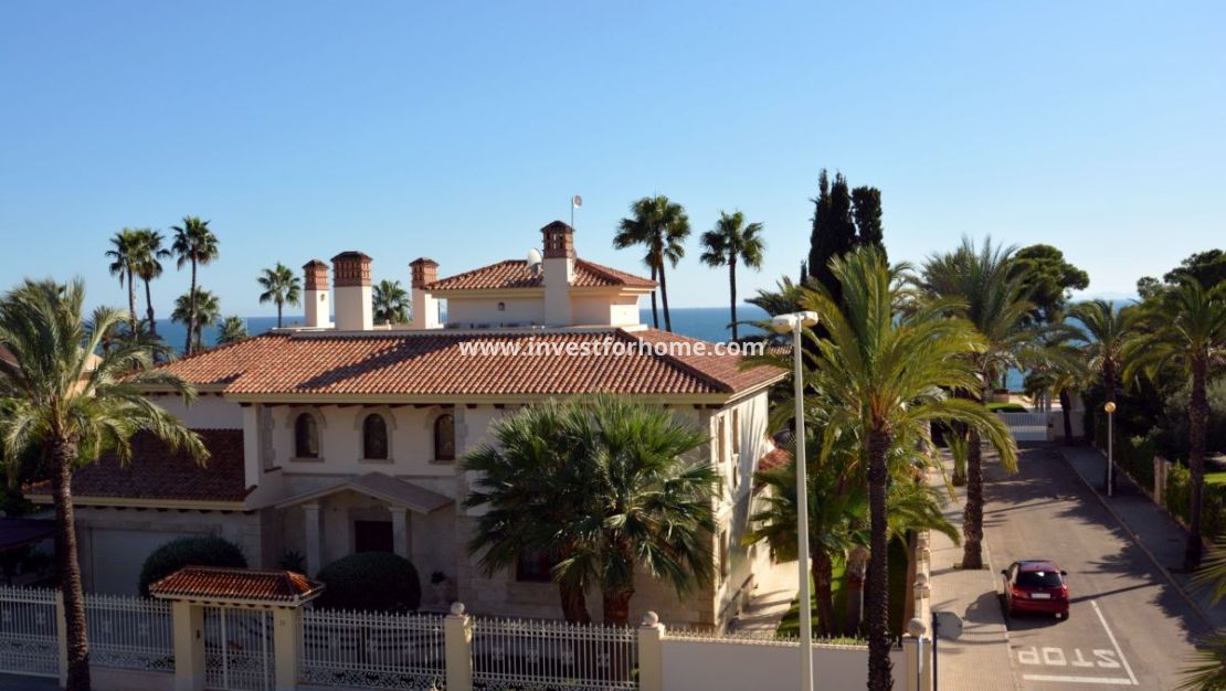 Sale - Villa - Orihuela Costa - Costa Blanca