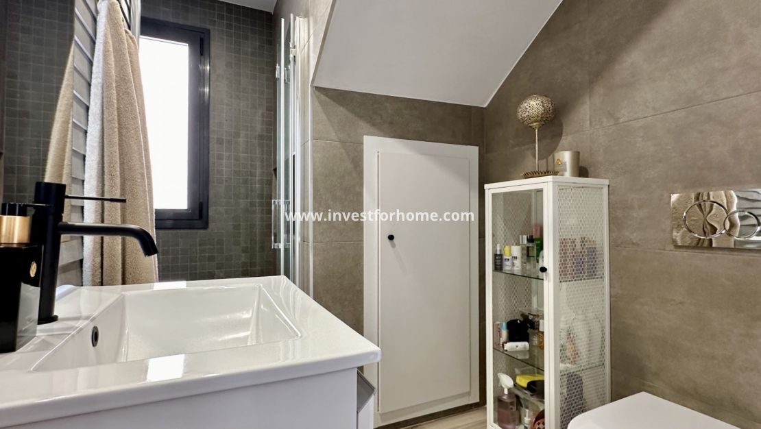 Sale - Villa - Orihuela Costa - Costa Blanca