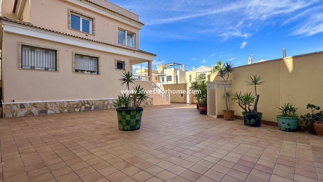 Sale - Villa - Orihuela Costa - Costa Blanca