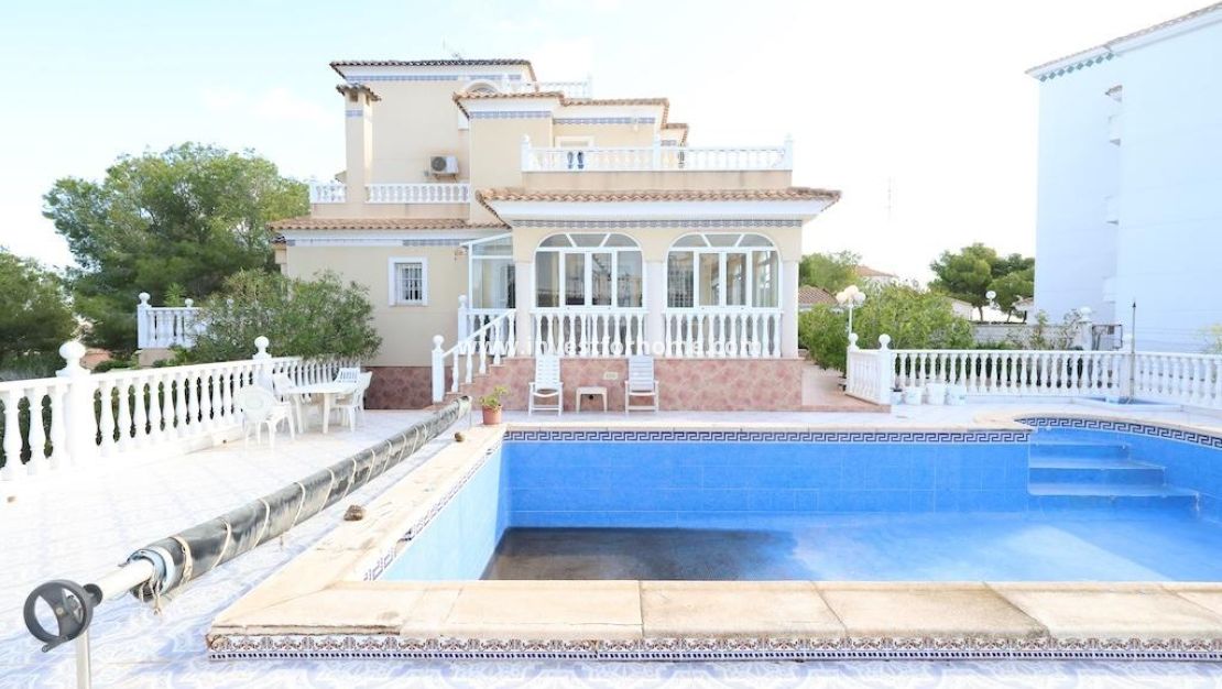 Sale - Villa - Orihuela Costa - Costa Blanca