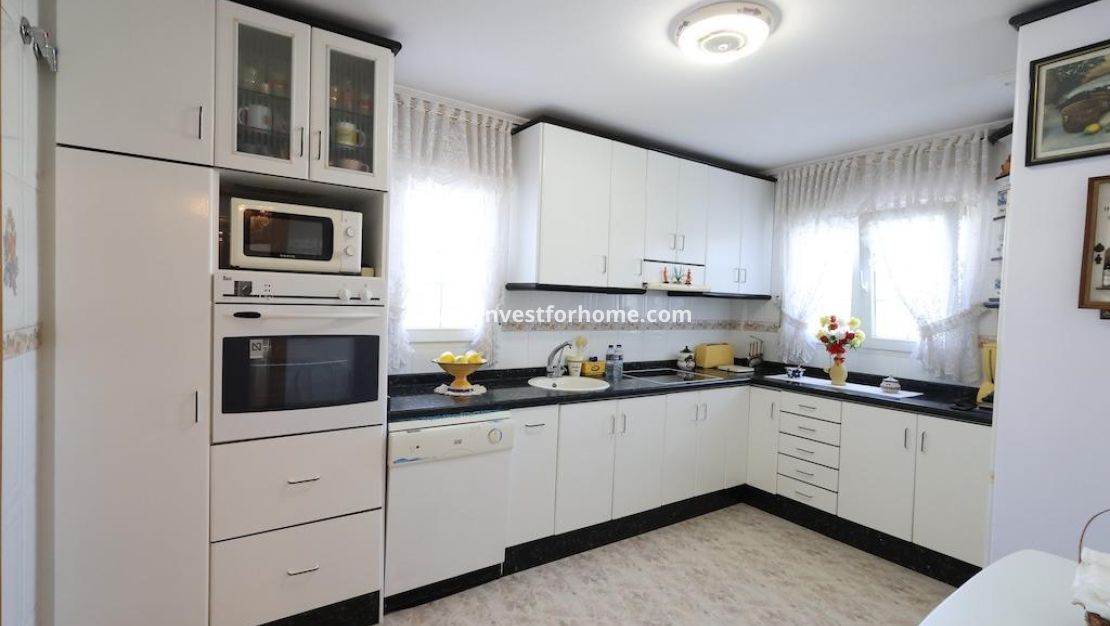 Sale - Villa - Orihuela Costa - Costa Blanca