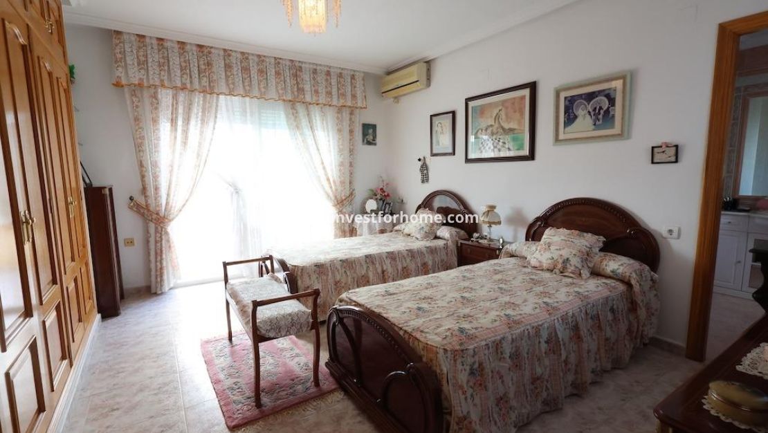 Sale - Villa - Orihuela Costa - Costa Blanca