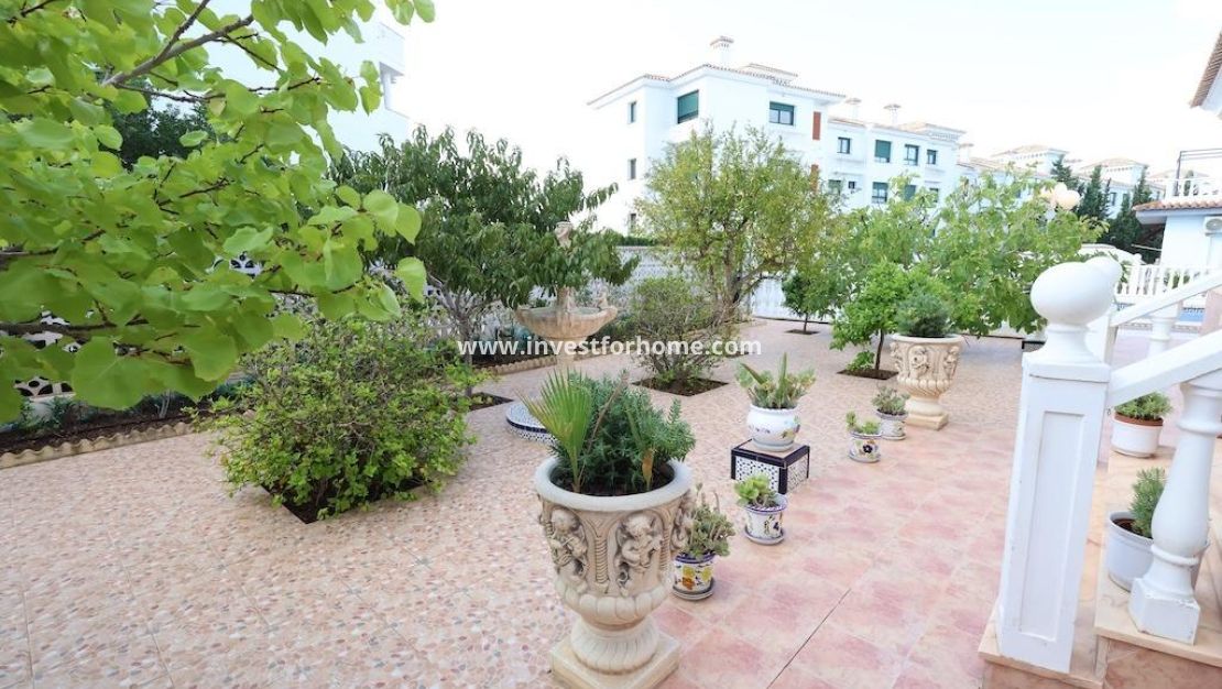 Sale - Villa - Orihuela Costa - Costa Blanca