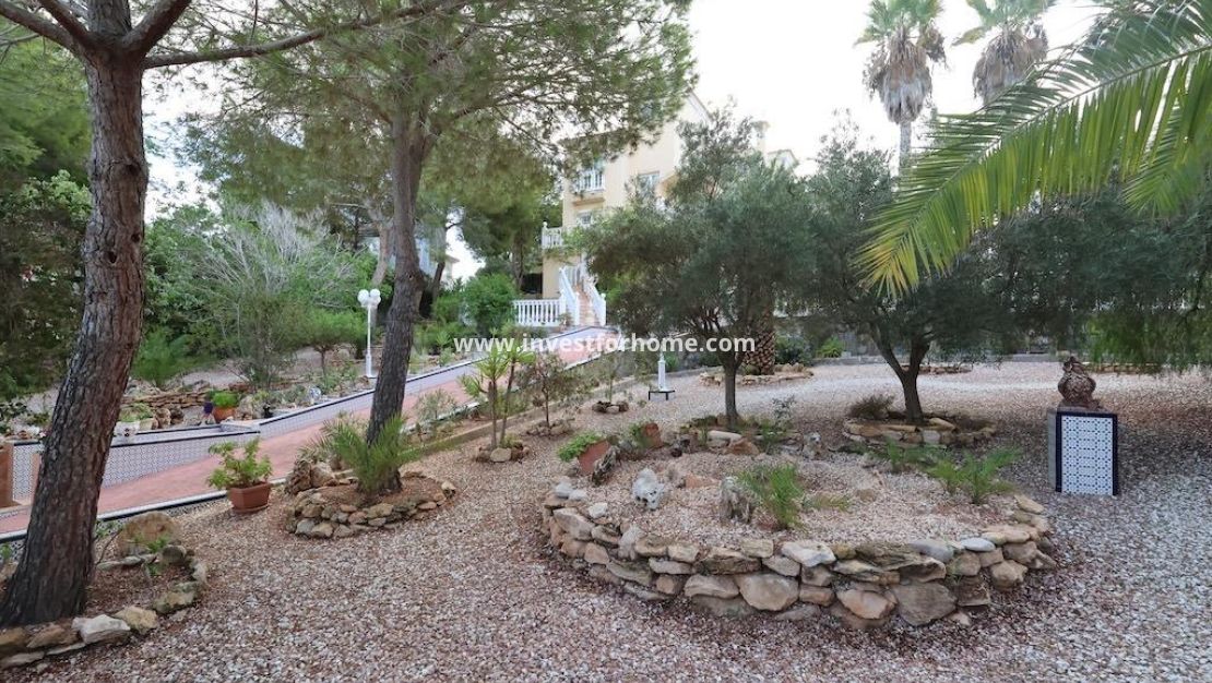 Sale - Villa - Orihuela Costa - Costa Blanca