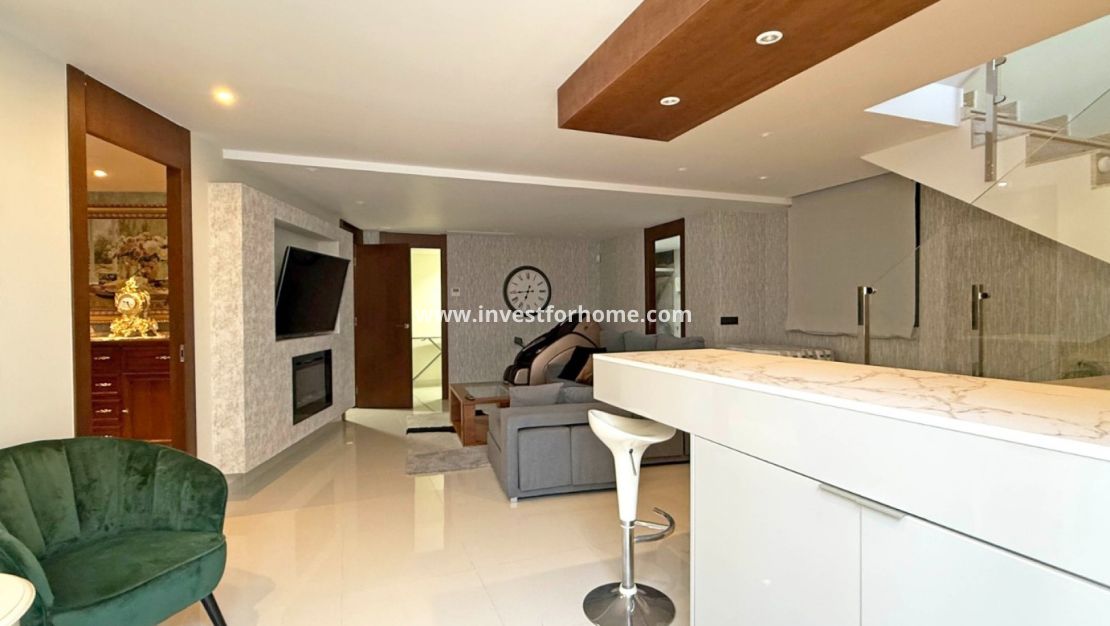 Sale - Villa - Orihuela Costa - Costa Blanca