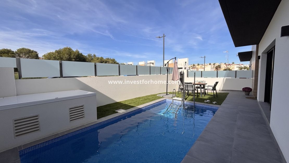 Sale - Villa - Orihuela Costa - Costa Blanca