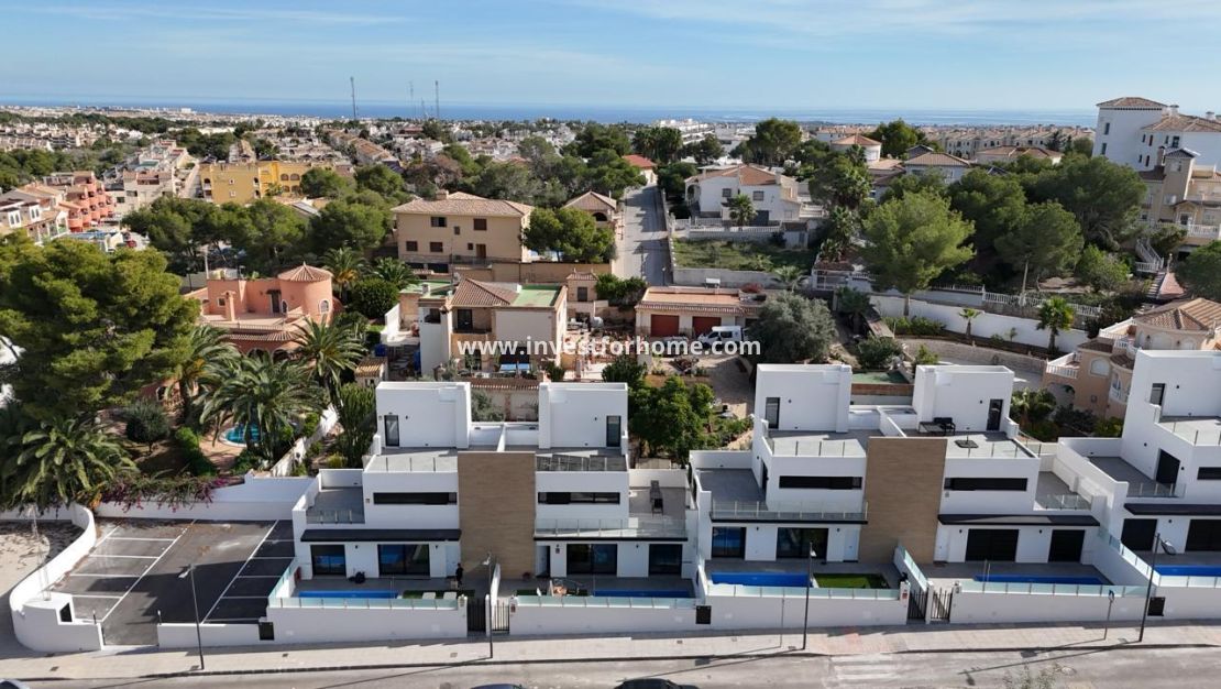 Sale - Villa - Orihuela Costa - Costa Blanca