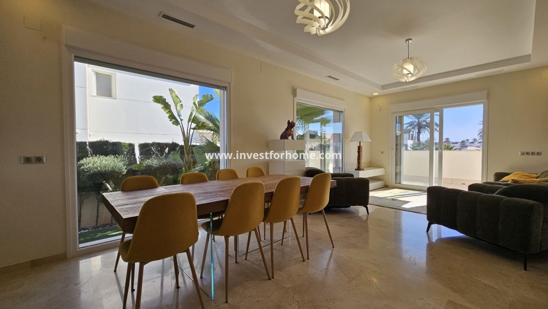 Sale - Villa - Orihuela Costa - Costa Blanca