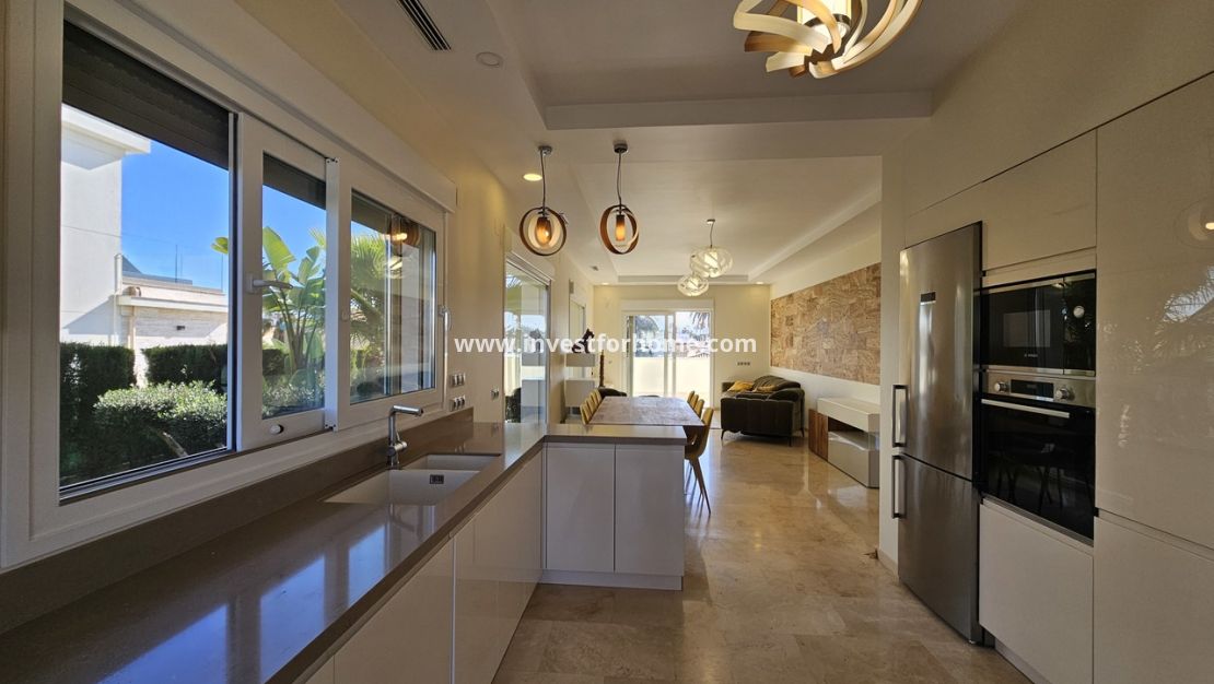 Sale - Villa - Orihuela Costa - Costa Blanca