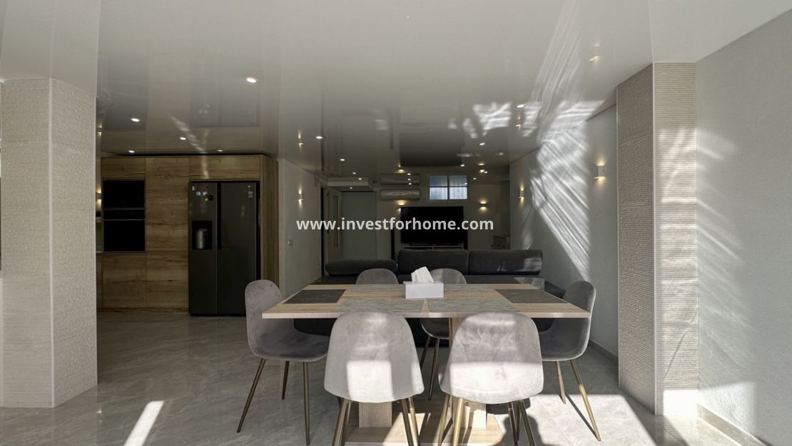 Sale - Villa - Orihuela Costa - Costa Blanca