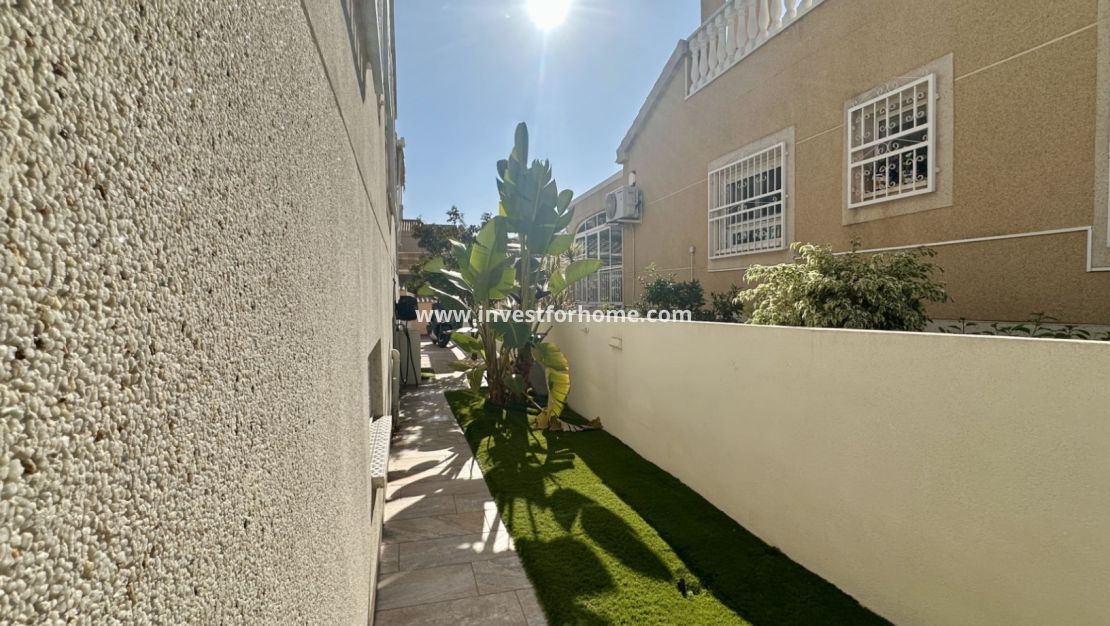 Sale - Villa - Orihuela Costa - Costa Blanca