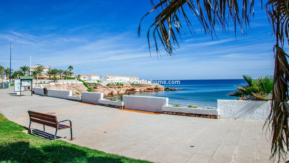 Sale - Villa - Orihuela Costa - Costa Blanca