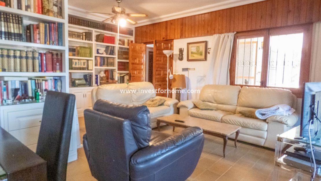 Sale - Villa - Orihuela Costa - Costa Blanca