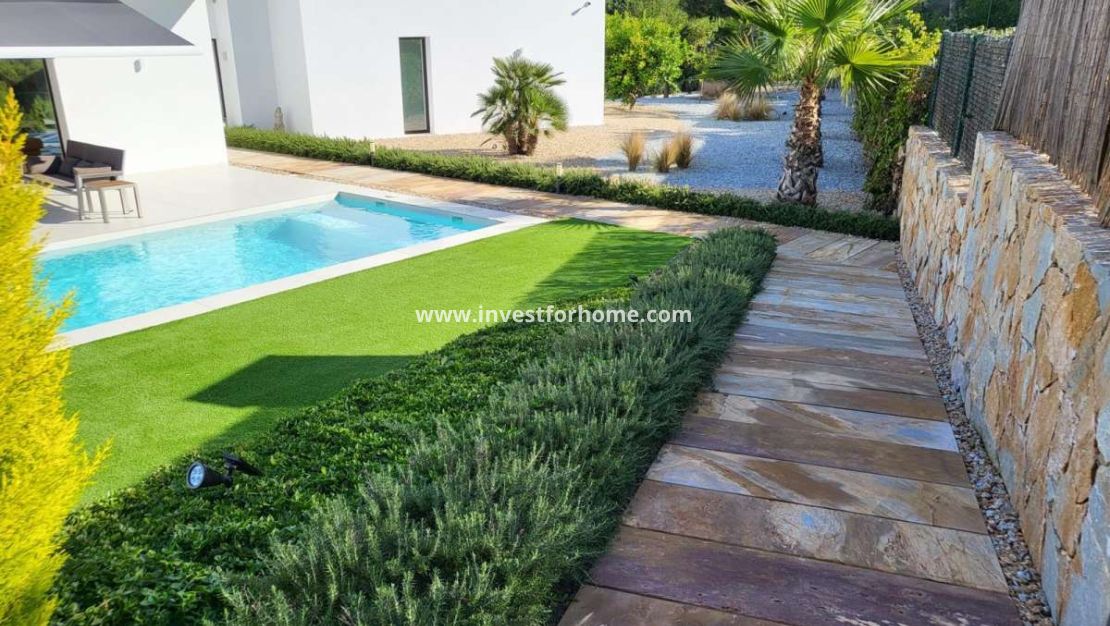 Sale - Villa - Orihuela Costa - Costa Blanca